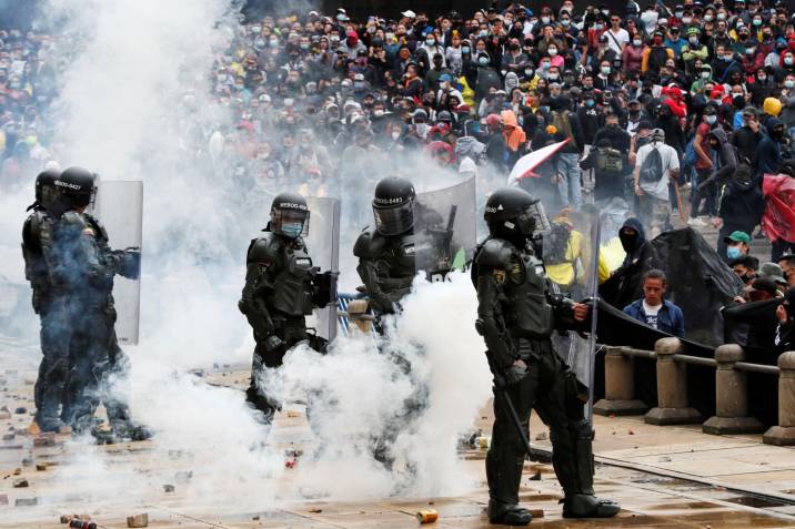 Violentas protestas sacuden a Colombia durante ocho días consecutivos Violentas protestas sacuden a Colombia durante ocho días consecutivos