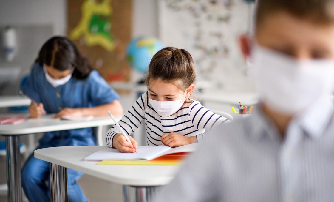 Las escuelas de Duval eliminarán el mandato de máscaras, Duval HomeRoom y los protectores de escritorio este otoño Las escuelas de Duval eliminarán el mandato de máscaras, Duval HomeRoom y los protectores de escritorio este otoño