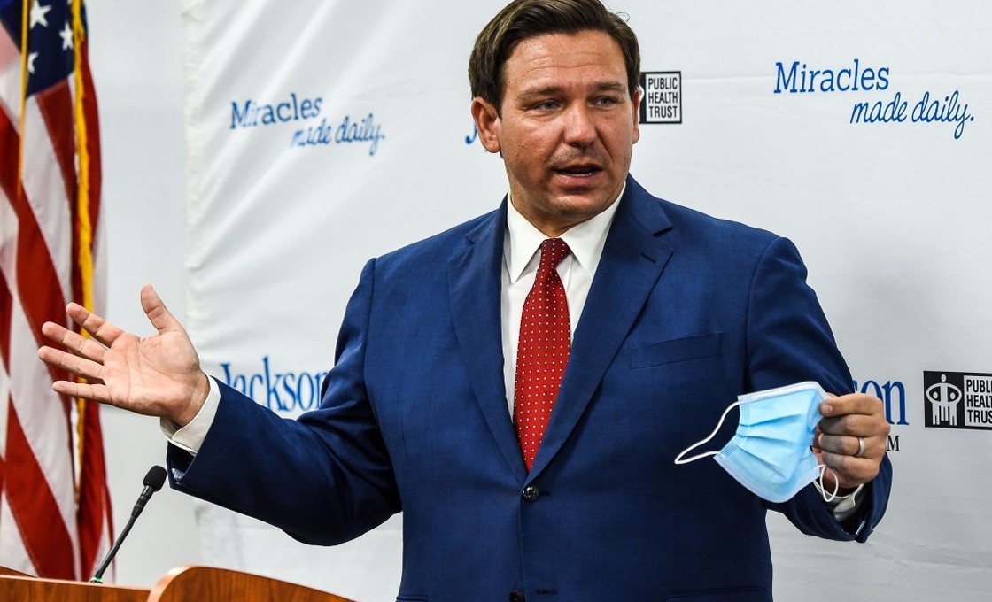 El gobernador DeSantis responde a las reglas de vacunación de Biden El gobernador DeSantis responde a las reglas de vacunación de Biden