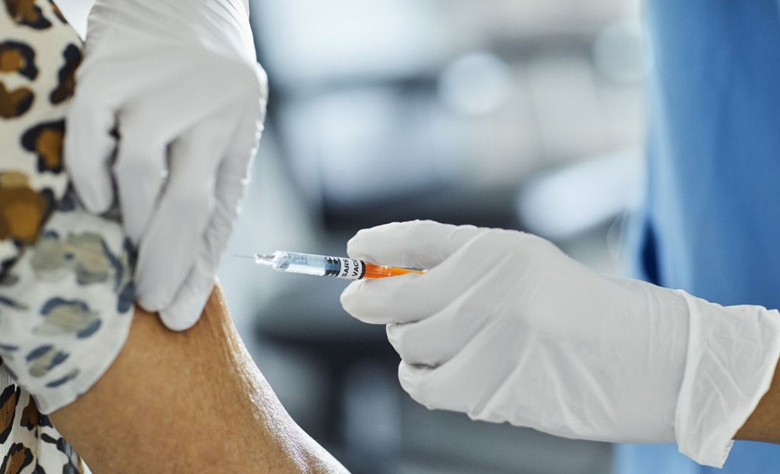 UF Health: las vacunas protegen contra la variante delta que se propaga fácilmente UF Health: las vacunas protegen contra la variante delta que se propaga fácilmente
