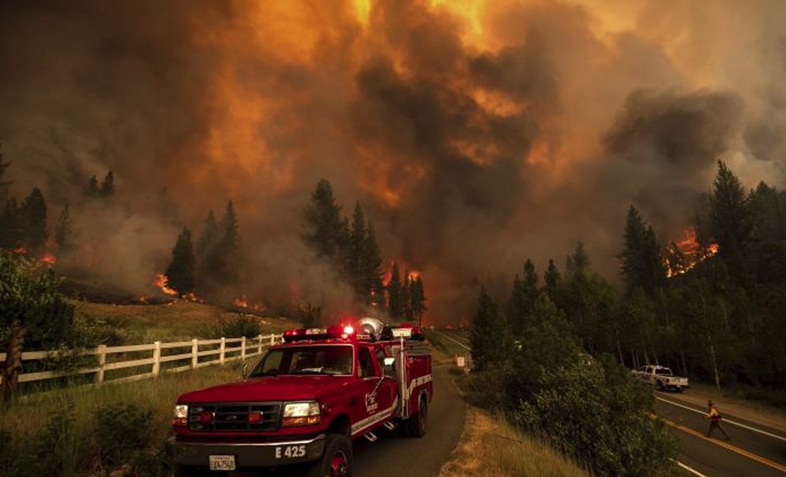 incontrolables incendios en Oregon y California consumen todo a su paso incontrolables incendios en Oregon y California consumen todo a su paso