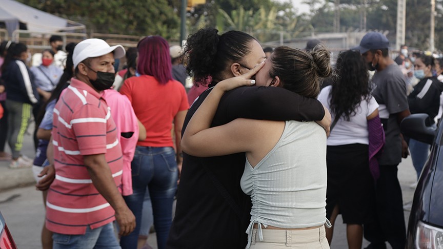 Al menos 116 muertos y 80 heridos deja motín en cárcel de Ecuador