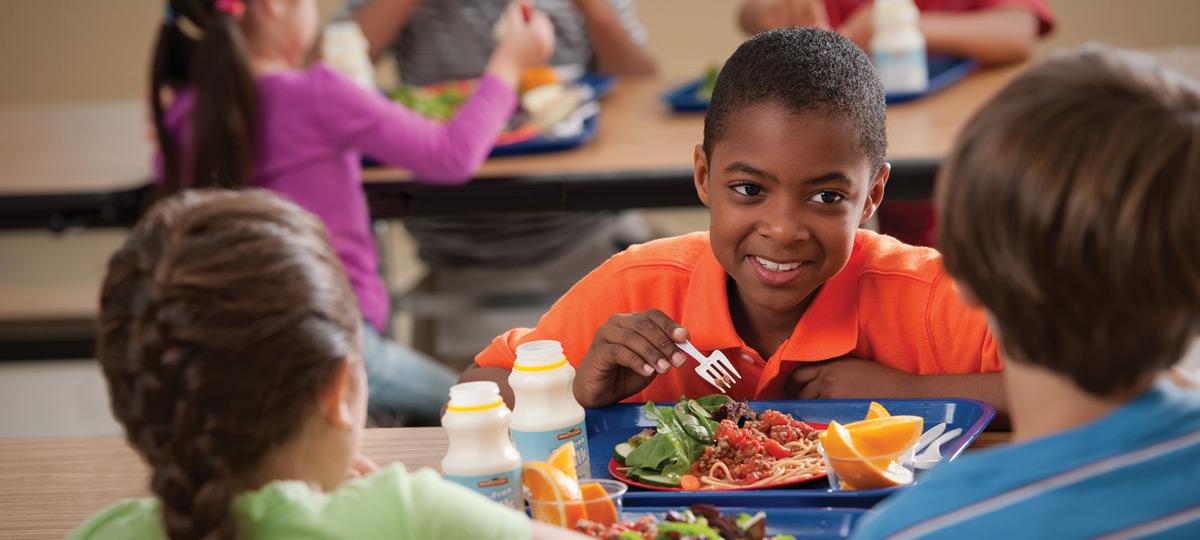 El Distrito Escolar de St. Johns pondrá fin al servicio de comidas gratis para todos los estudiantes