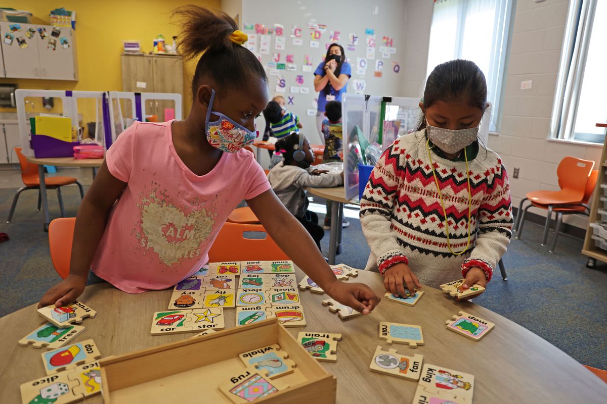 Las Escuelas Públicas del Condado de Duval suspenden formularios de exclusión voluntaria de mascarillas Las Escuelas Públicas del Condado de Duval suspenden formularios de exclusión voluntaria de mascarillas