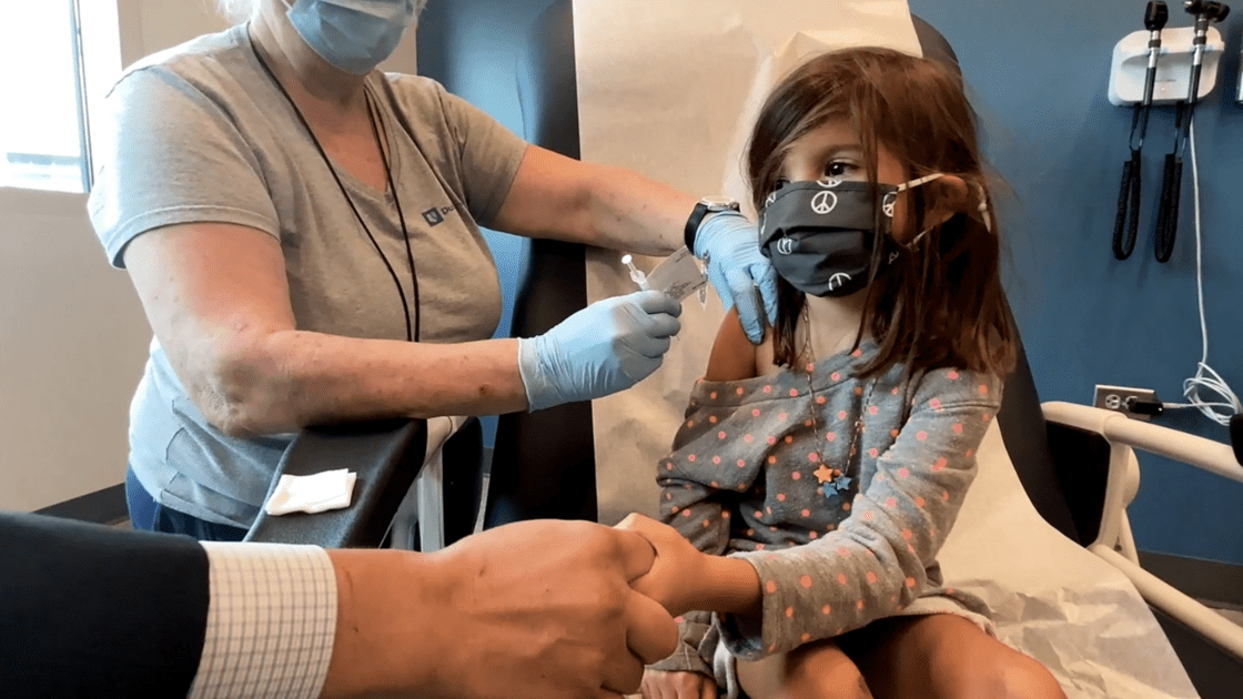 Niños entre 5 y 11 años comenzaron a recibir la vacuna contra el covid-19 Niños entre 5 y 11 años comenzaron a recibir la vacuna contra el covid-19