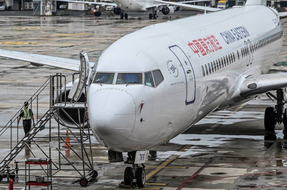 Un avión con 132 personas a bordo se estrella en el sur de China Un avión con 132 personas a bordo se estrella en el sur de China