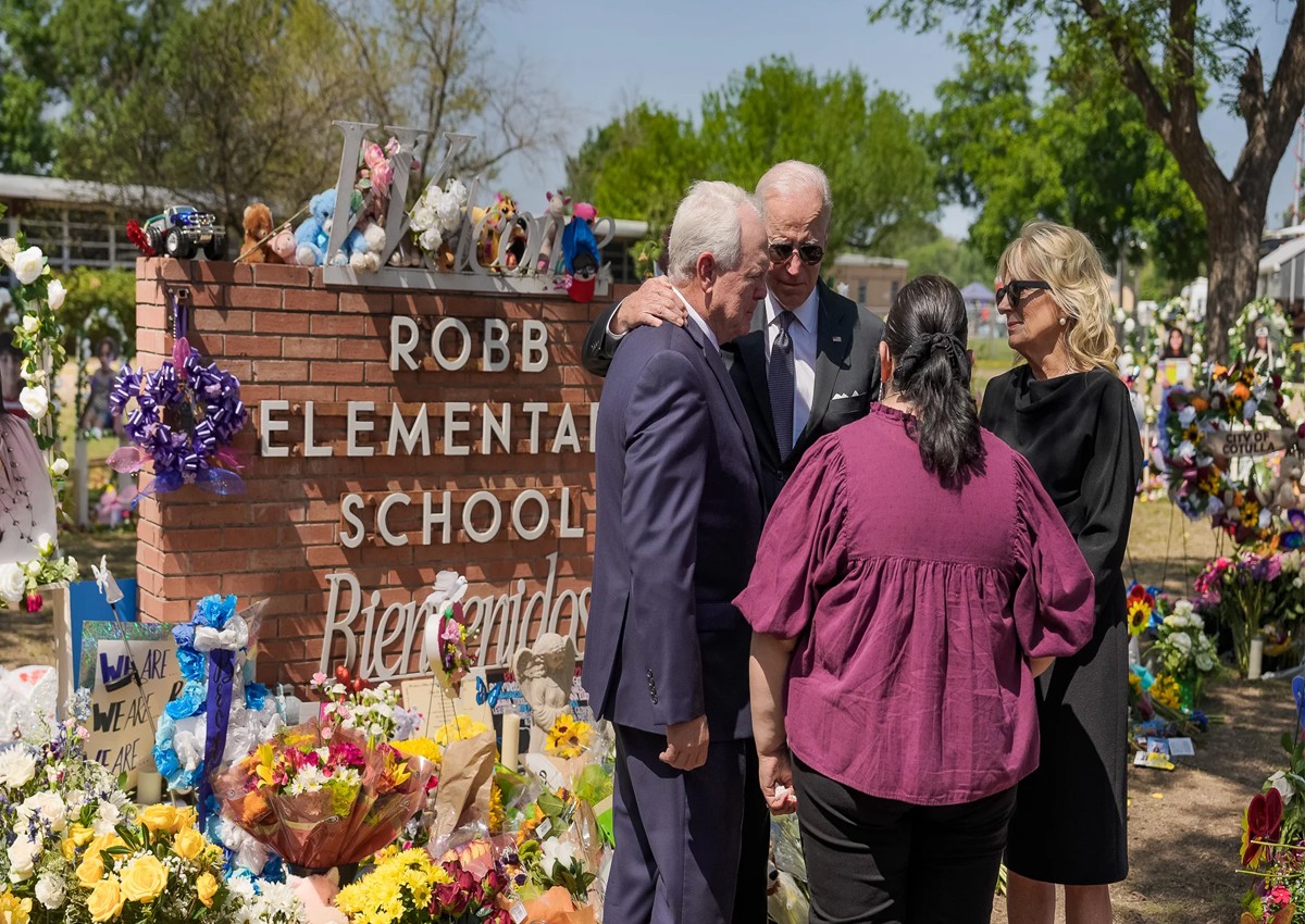 El presidente Biden visita la escuela de Texas donde ocurrió la masacre