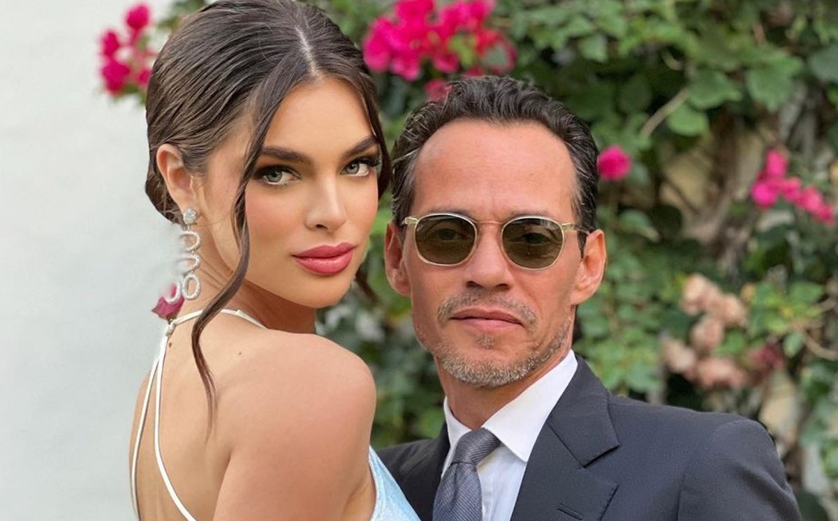 Marc Anthony y la modelo Nadia Ferreira celebran su compromiso