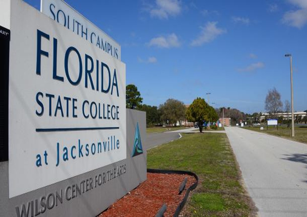 Amenaza de bomba en FSCJ en Jacksonville provocó la evacuación de todo el campus