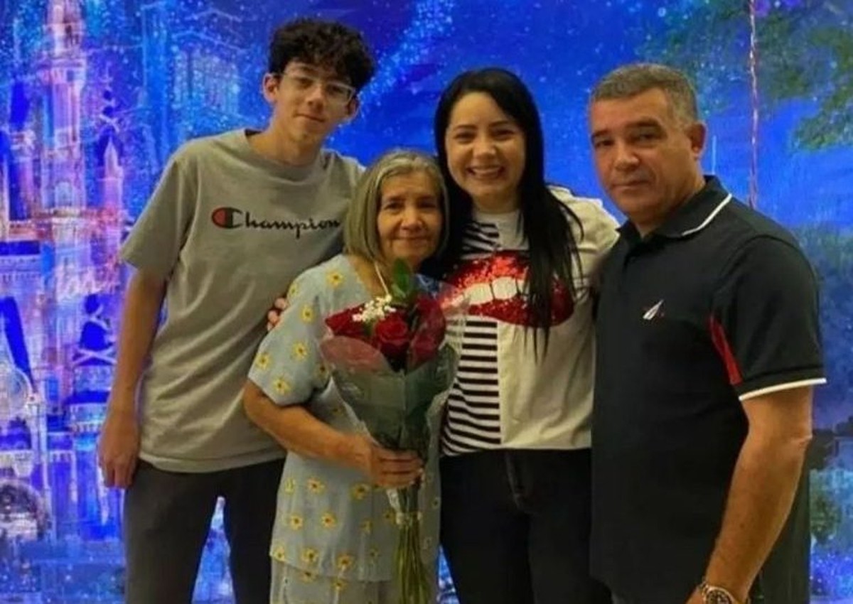 Tres miembros de una familia y un hombre mueren en posible caso de homicidio-suicidio en Florida