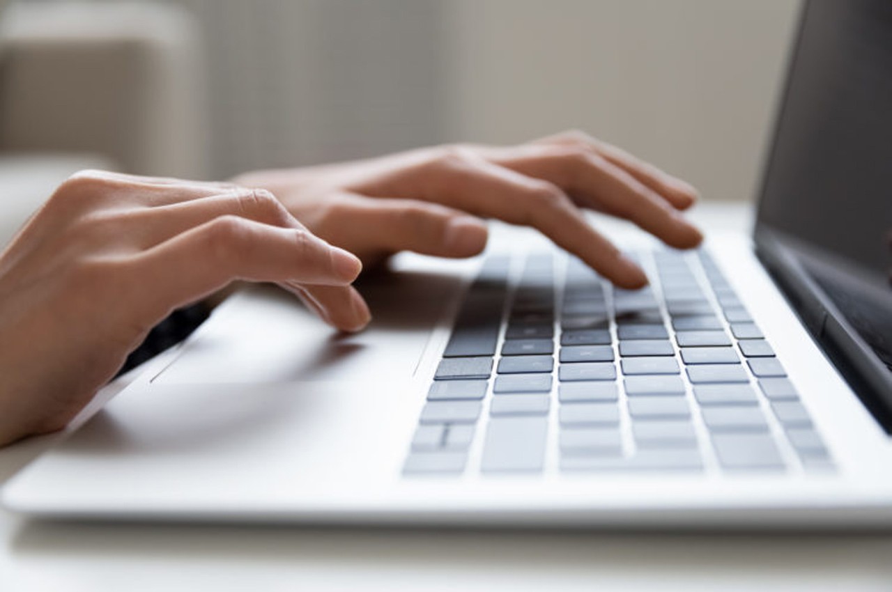 DCPS: Computadoras portátiles, puntos de acceso disponibles para los estudiantes que lo necesitan