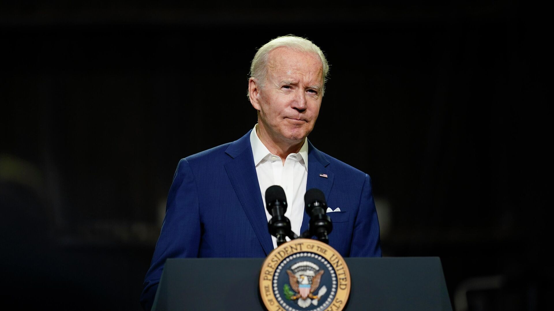 El presidente Biden exige al Senado que prohíba las armas de asalto El presidente Biden exige al Senado que prohíba las armas de asalto