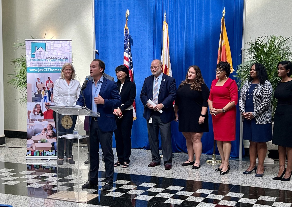 El alcalde Lenny Curry lanza Jacksonville Community Land Trust El alcalde Lenny Curry lanza Jacksonville Community Land Trust