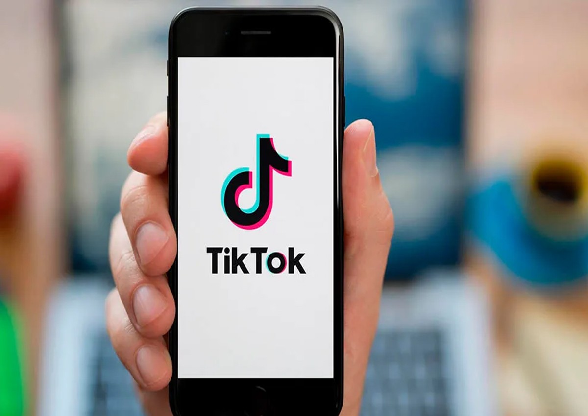 El regulador de EE.UU. pide a Apple y Google que retiren la app de TikTok El regulador de EE.UU. pide a Apple y Google que retiren la app de TikTok