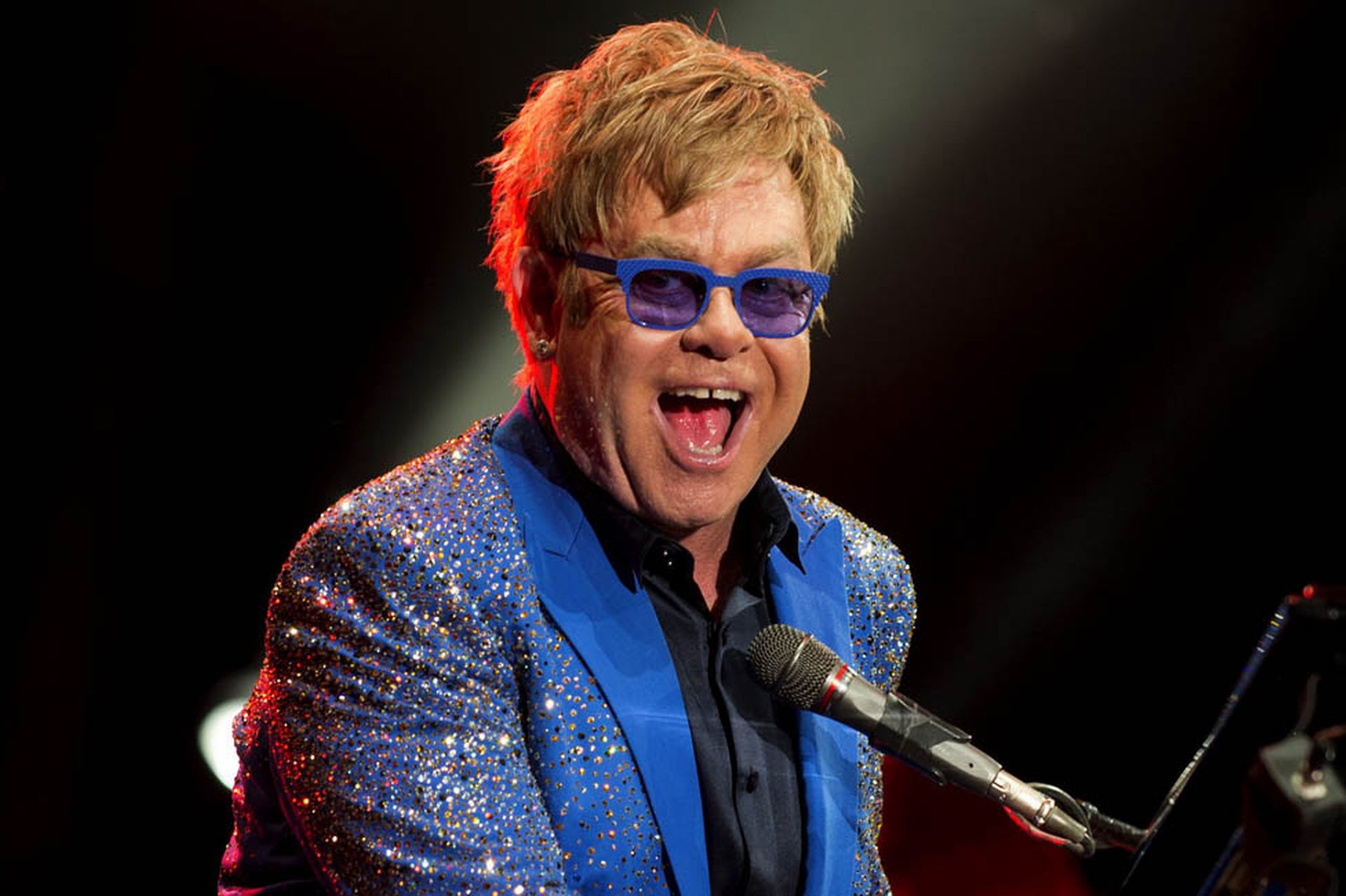 Elton John abandona Twitter en protesta por nuevas políticas de Musk Elton John abandona Twitter en protesta por nuevas políticas de Musk