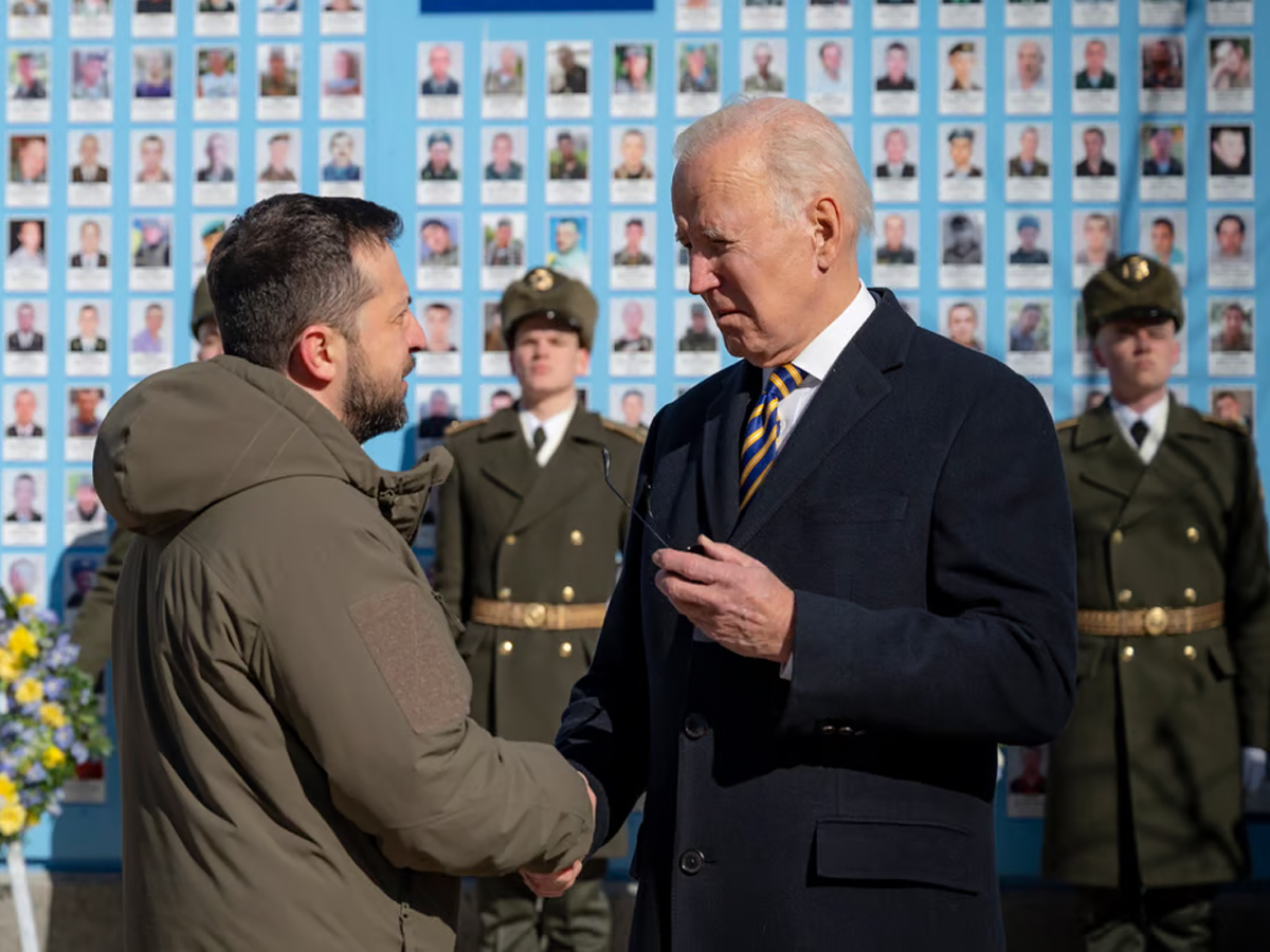 El presidente Biden hace visita sorpresa a Ucrania por primera vez desde que comenzó la guerra