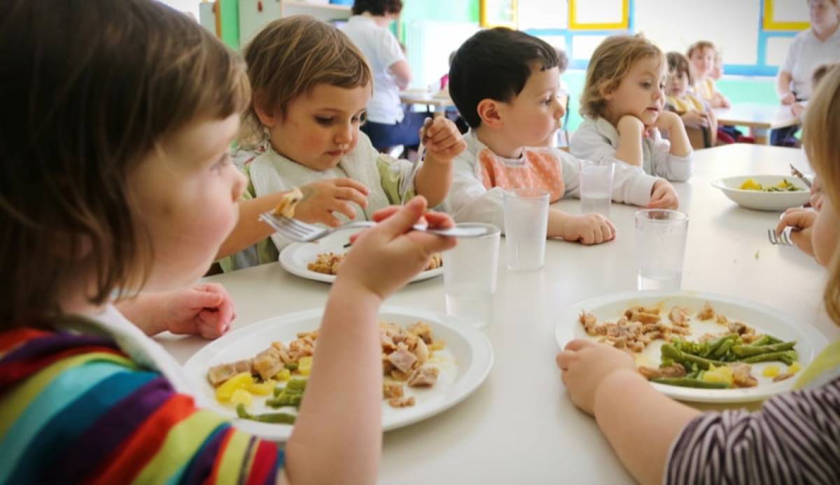 Menos azúcar y sal: El Departamento de Agricultura de EEUU propone nuevos estándares de nutrición escolares Menos azúcar y sal: El Departamento de Agricultura de EEUU propone nuevos estándares de nutrición escolares