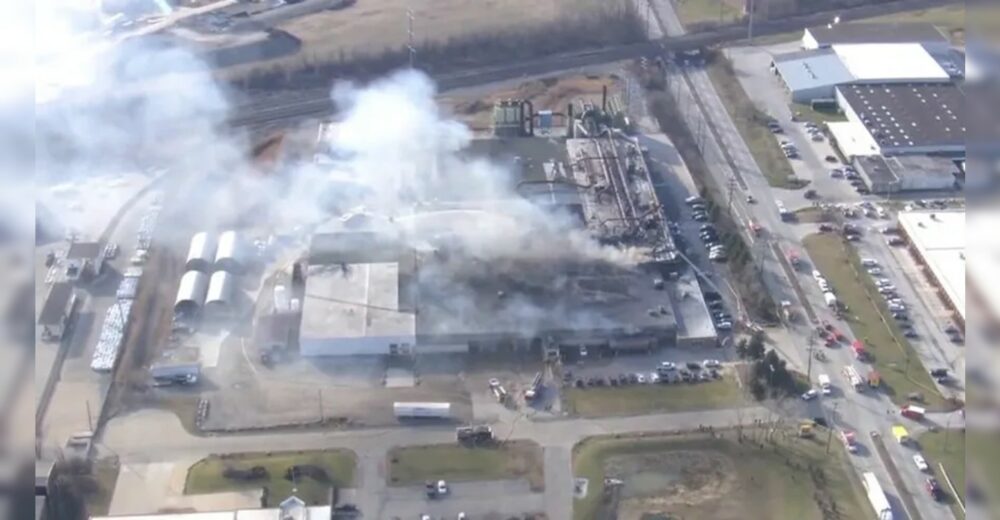 Cinco científicos ambientales que se dirigían a la explosión de la planta metalúrgica de Ohio, murieron en un accidente aéreo