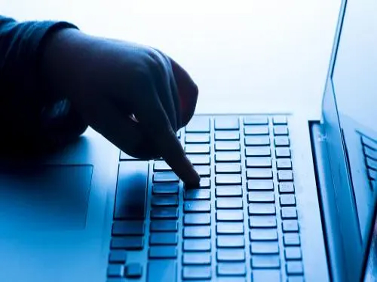 Florida presenta proyecto de ley que requerirá enviar identificación para acceder a sitios web para adultos