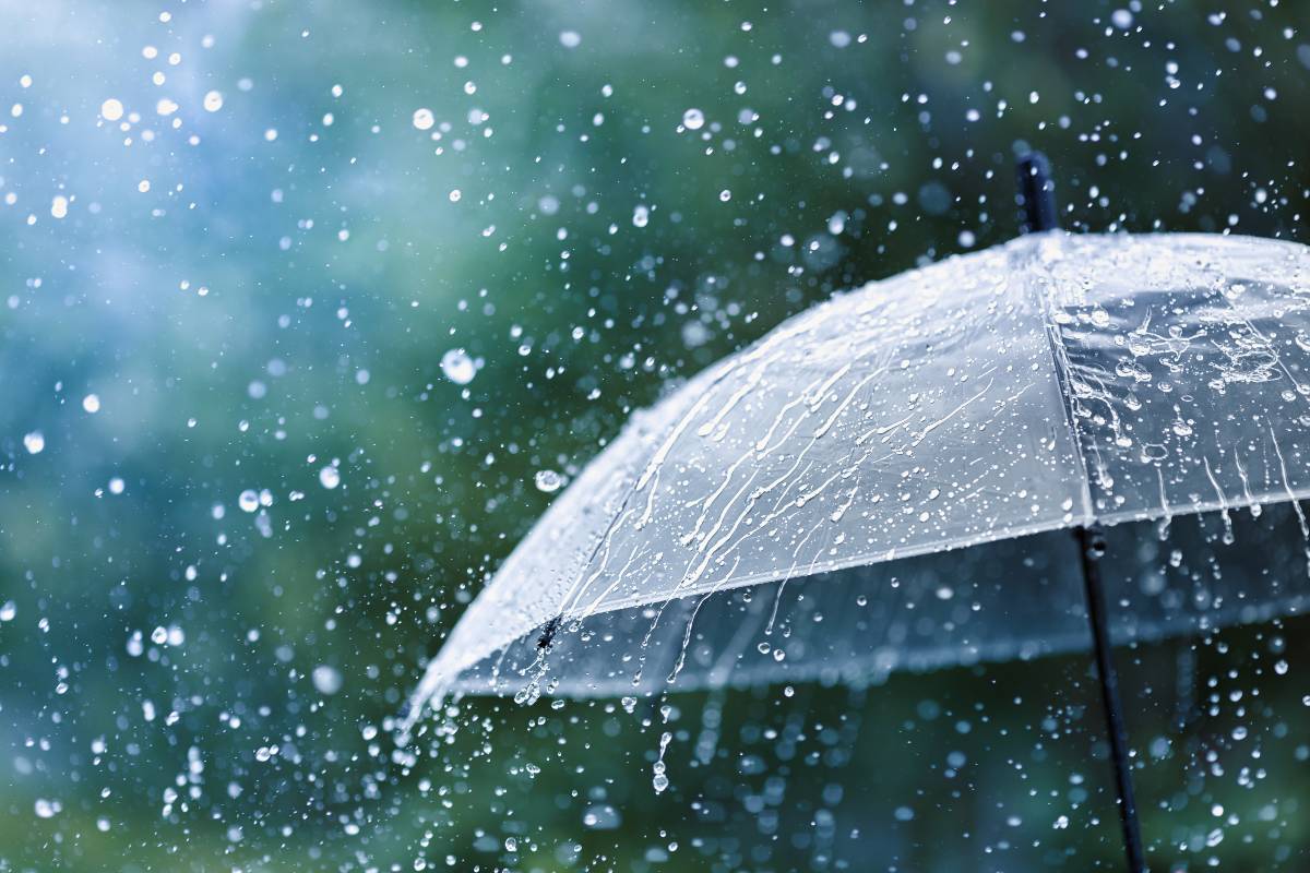 Alerta de lluvias y posibles inundaciones a lo largo del río St. Johns y de las playas