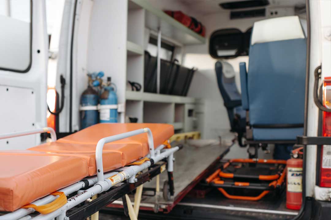 Fallece paciente de Jacksonville tras caer de una ambulancia en movimiento