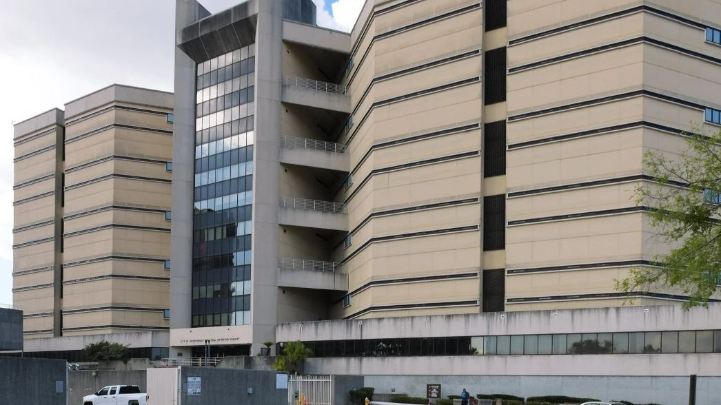 Encuentran muerto a un hombre de 68 años en una celda de la cárcel del condado de Duval Encuentran muerto a un hombre de 68 años en una celda de la cárcel del condado de Duval
