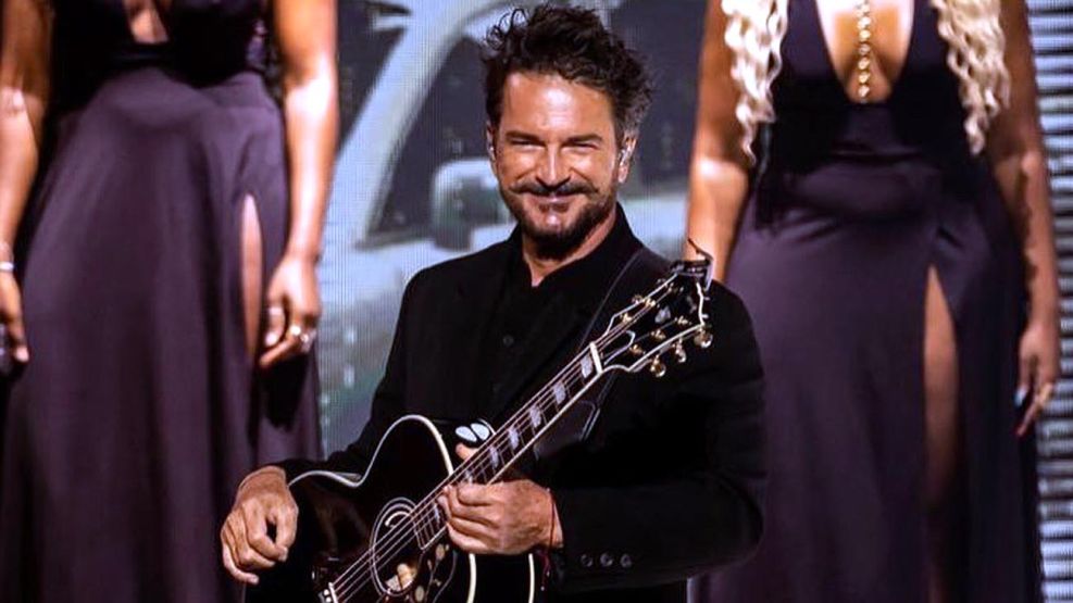Ricardo Arjona anunció su retiro de la música debido a problemas de salud Ricardo Arjona anunció su retiro de la música debido a problemas de salud