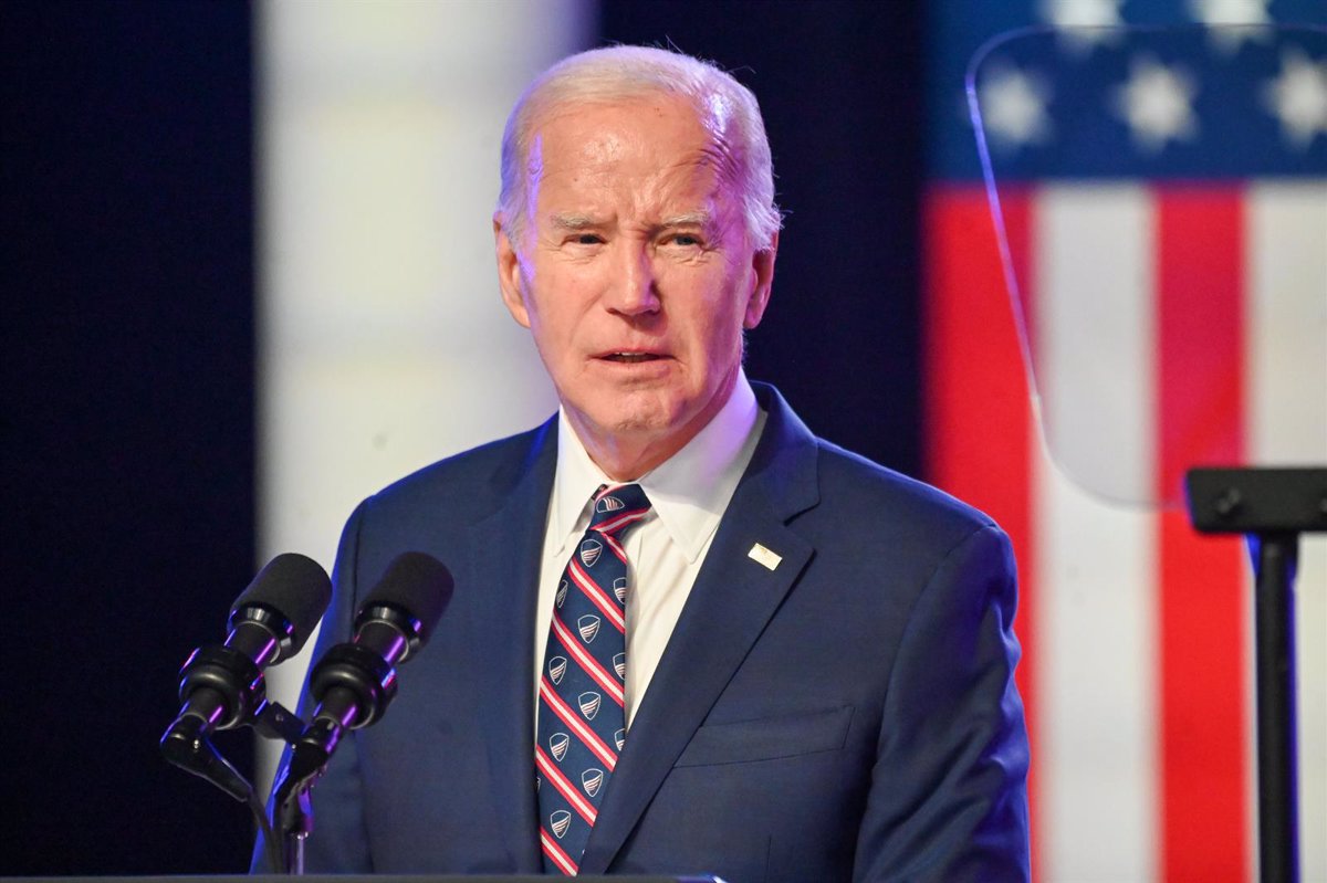 El presidente Biden rechaza el informe del fiscal especial que cuestiona su memoria y edad El presidente Biden rechaza el informe del fiscal especial que cuestiona su memoria y edad