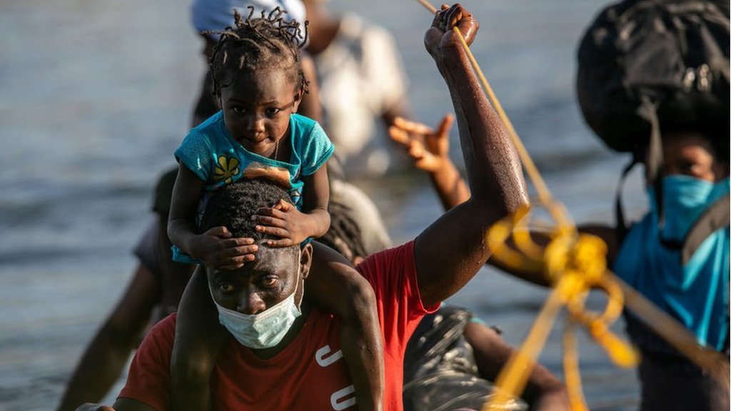 DeSantis ordena envío de policías y soldados a los cayos de Florida para detener a migrantes haitianos DeSantis ordena envío de policías y soldados a los cayos de Florida para detener a migrantes haitianos