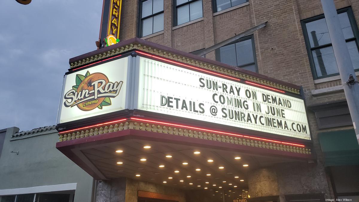 El teatro icónico de Jacksonville Sun-Ray Cinema puede cerrar el telón para siempre