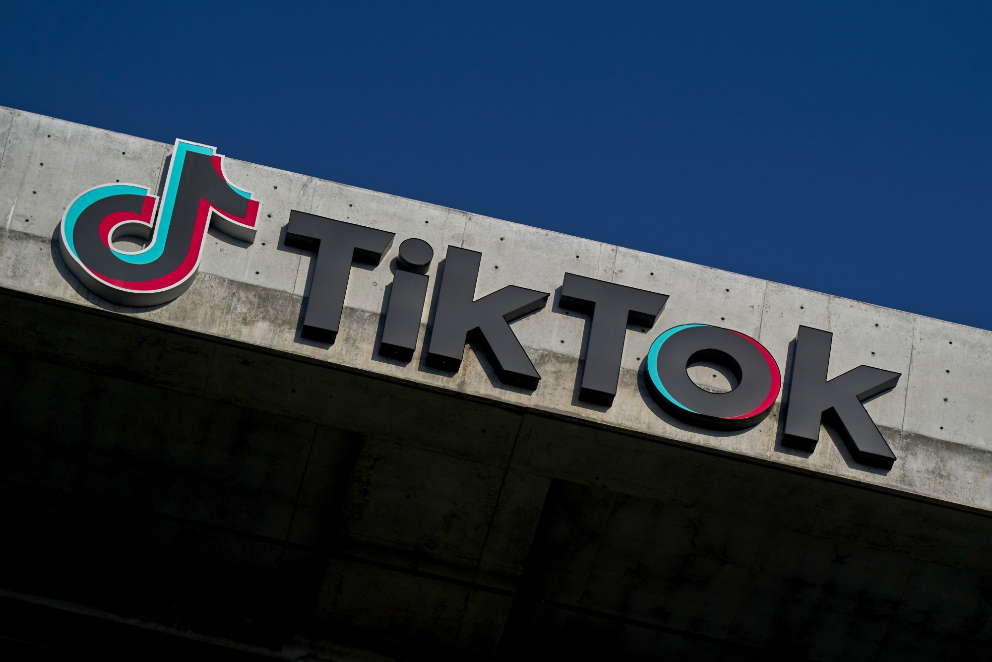 TikTok demanda a EE.UU. por una ley que amenaza con vetar su uso en el país TikTok demanda a EE.UU. por una ley que amenaza con vetar su uso en el país