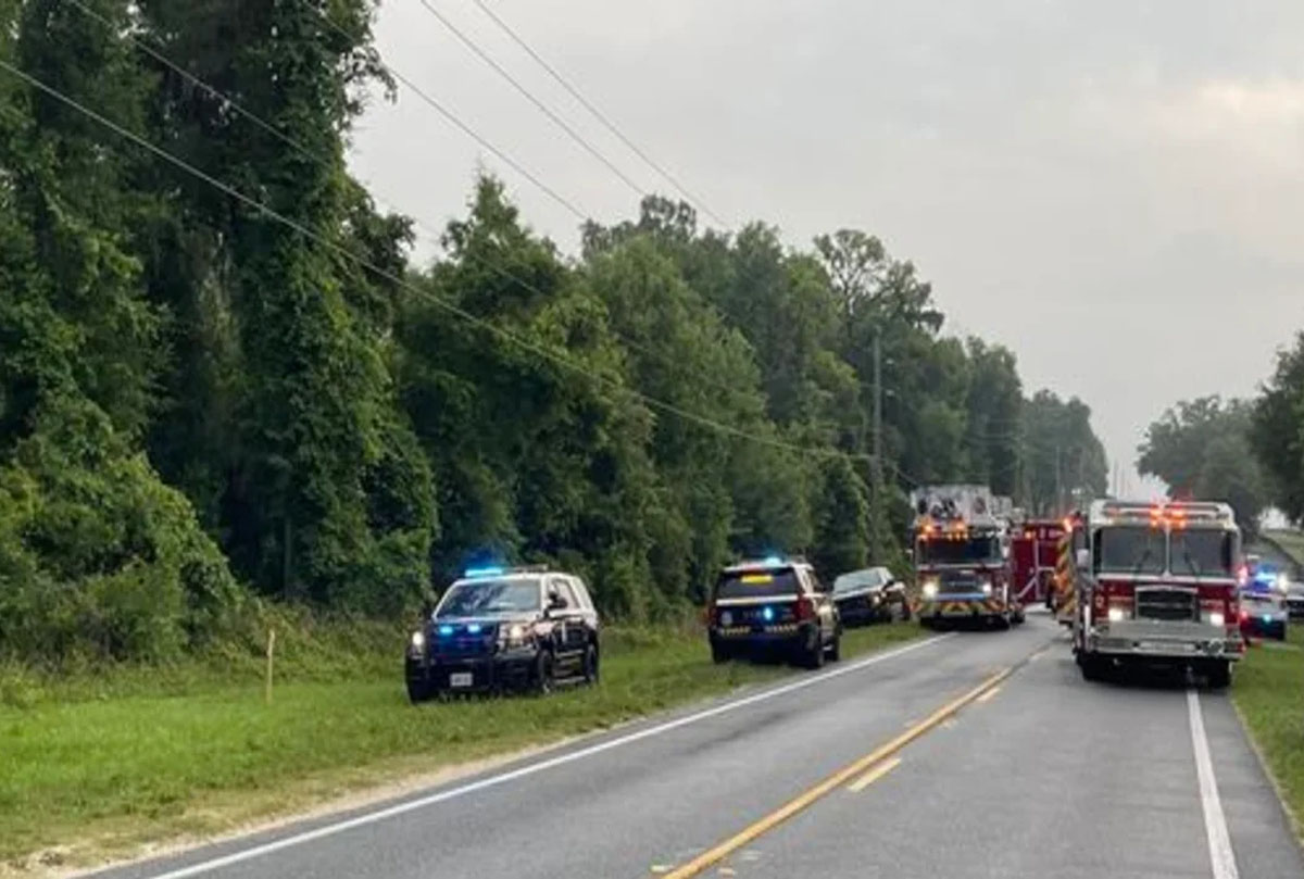 8 muertos y 37 heridos deja accidente de autobús que trasladaba a migrantes trabajadores de una granja en Florida 8 muertos y 37 heridos deja accidente de autobús que trasladaba a migrantes trabajadores de una granja en Florida