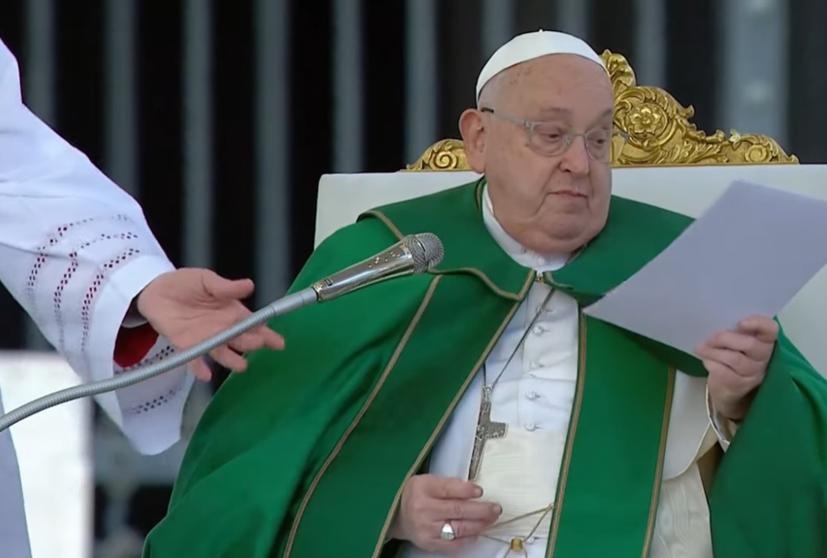 El Papa Francisco rechaza plan de deportación masiva de migrantes El Papa Francisco rechaza plan de deportación masiva de migrantes