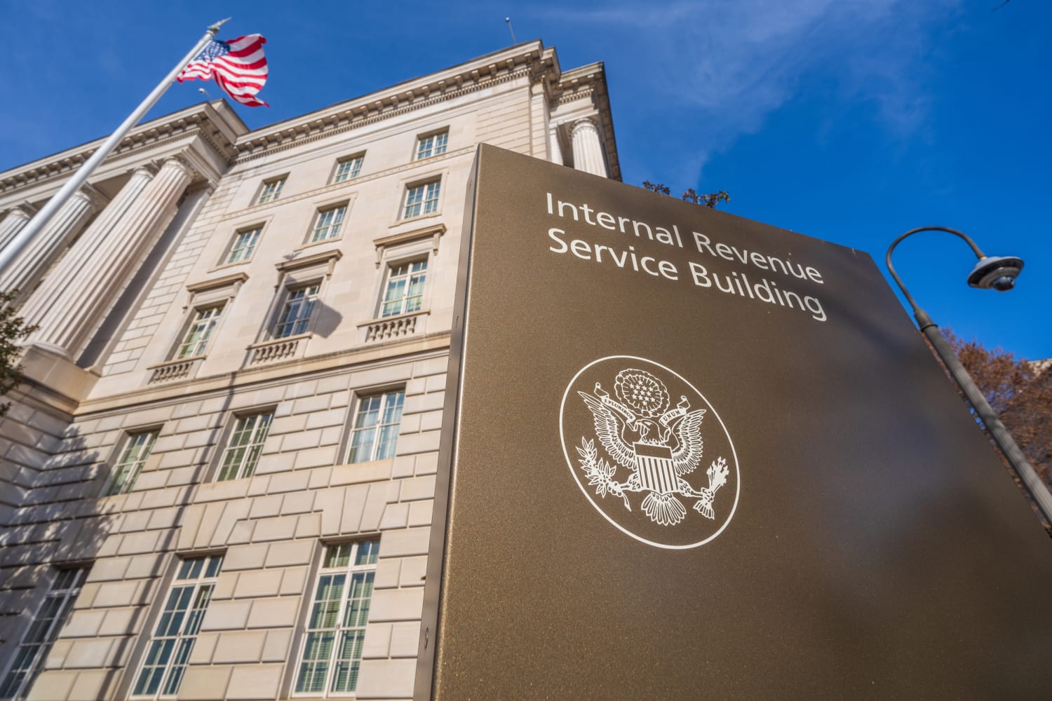 El IRS estudia la posibilidad de colaborar con ICE en la localización de inmigrantes indocumentados El IRS estudia la posibilidad de colaborar con ICE en la localización de inmigrantes indocumentados