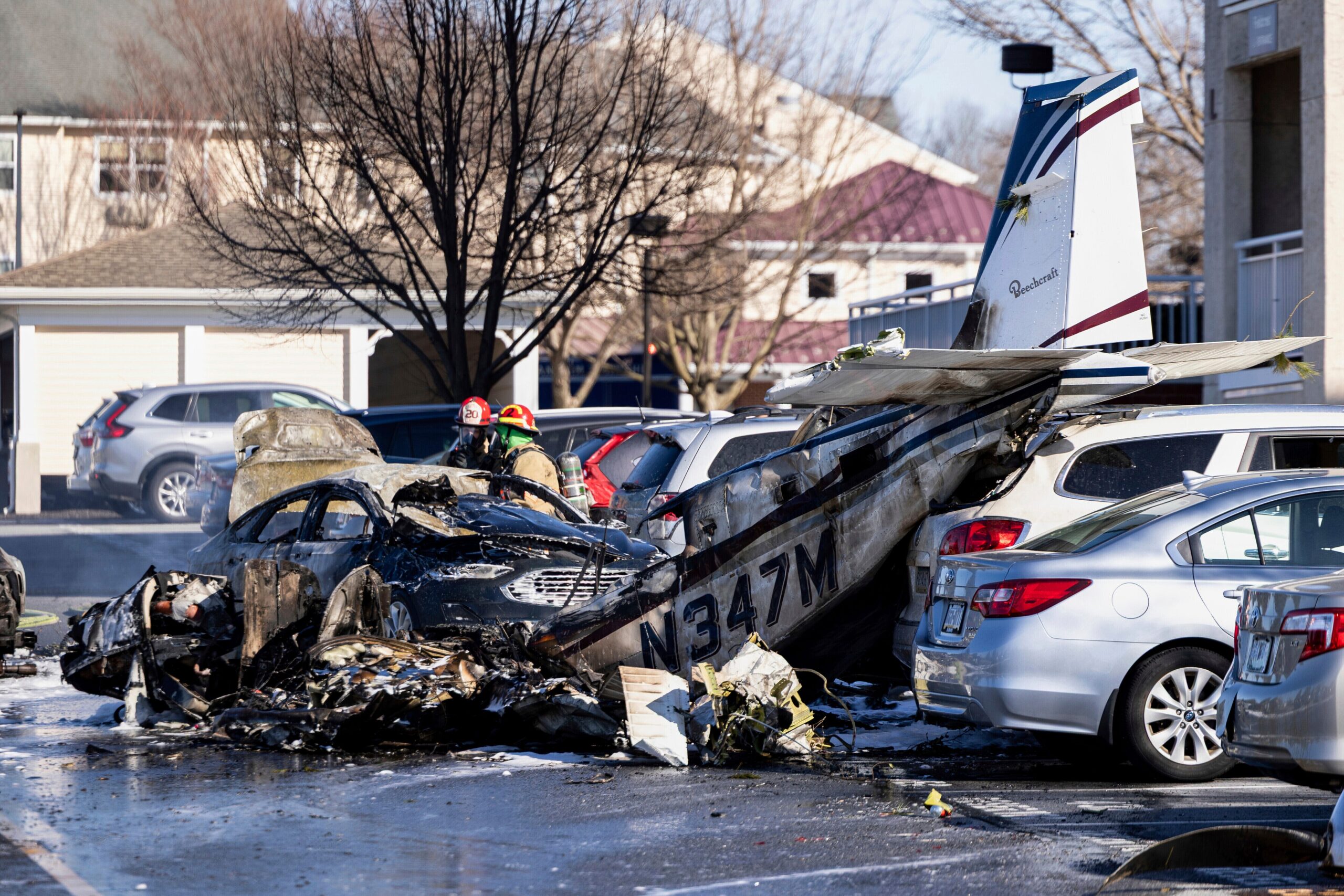 Una avioneta con cinco personas a bordo se estrella en un área residencial de Pennsylvania Una avioneta con cinco personas a bordo se estrella en un área residencial de Pennsylvania