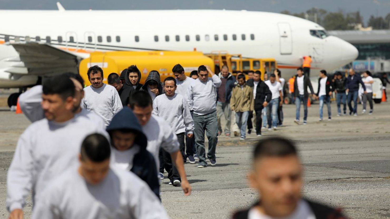 Juez federal impide a Trump deportar a migrantes a destinos que no sean su país de origen Juez federal impide a Trump deportar a migrantes a destinos que no sean su país de origen