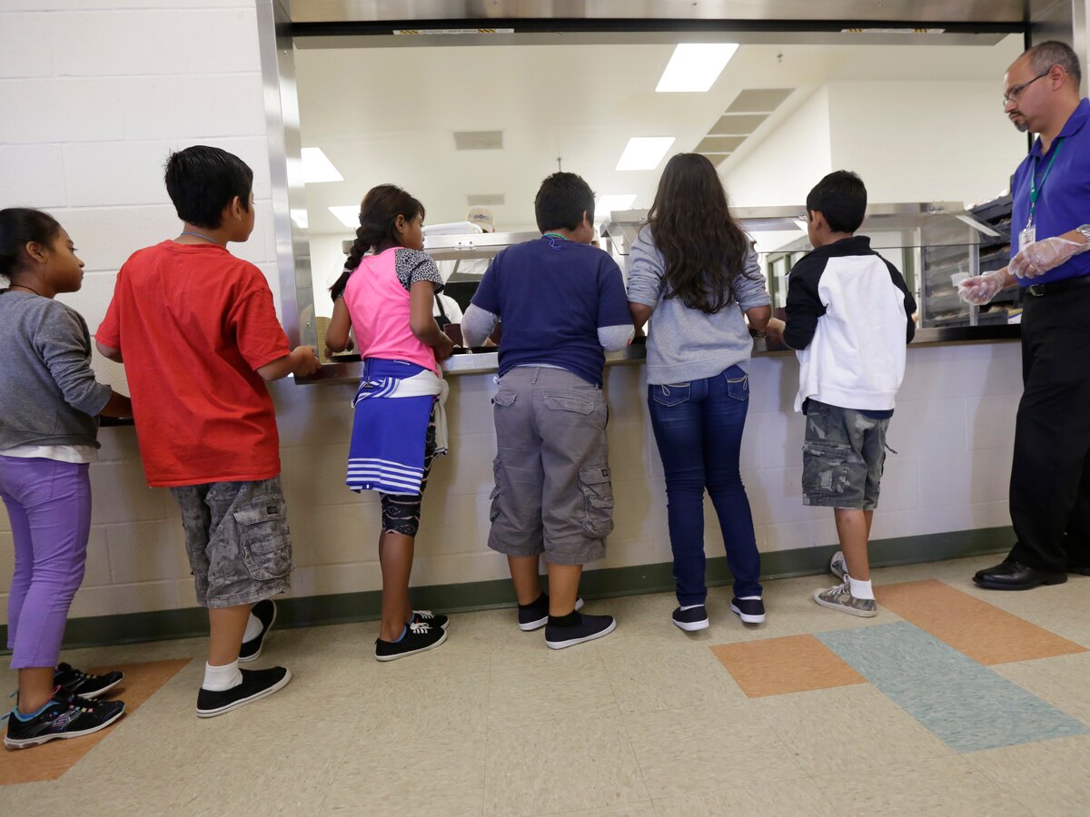 Jueza ordena al Gobierno de Trump restablecer la asistencia legal a menores migrantes no acompañados Jueza ordena al Gobierno de Trump restablecer la asistencia legal a menores migrantes no acompañados