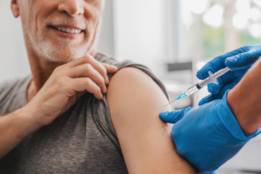 La FDA establece nuevos requisitos para las vacunas COVID en adultos y niños sanos La FDA establece nuevos requisitos para las vacunas COVID en adultos y niños sanos