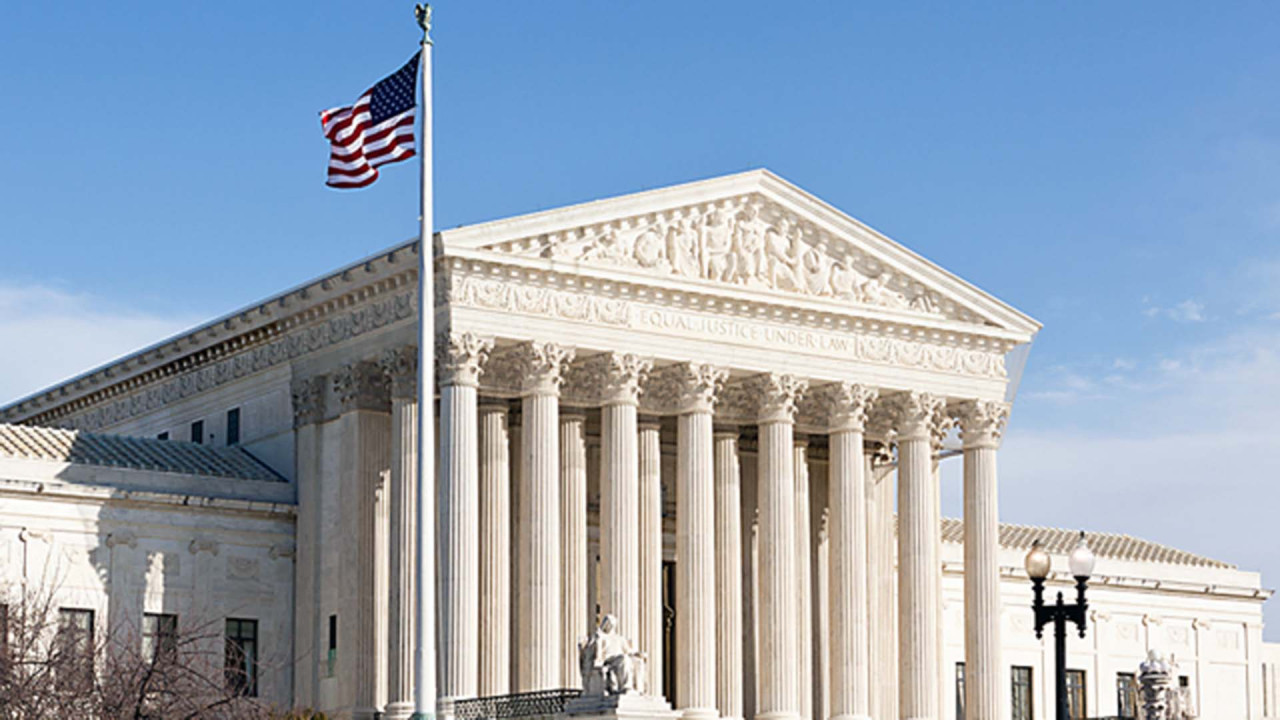 La Corte Suprema de EE.UU. bloquea temporalmente la ley de inmigración de Florida La Corte Suprema de EE.UU. bloquea temporalmente la ley de inmigración de Florida