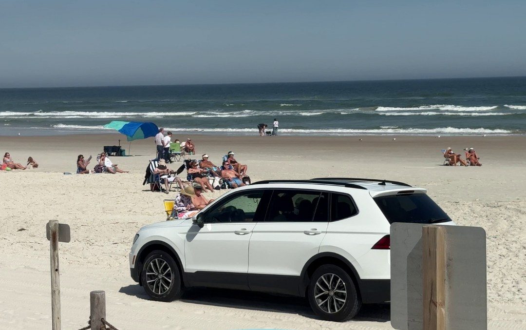 Los pases anuales para conducir en la playa del condado de St. Johns en el 2026 salen a la venta el 1 de diciembre