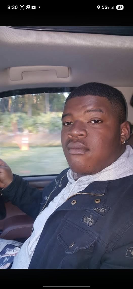 FAMILIA EN JACKSONVILLE PIDE AYUDA URGENTE PARA ENCONTRAR A JOVEN DESAPARECIDO