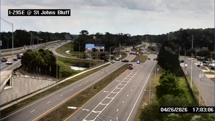 Accidente mortal reportado en la I-295E y St. Johns Bluff Road