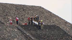 TERROR EN TEOTIHUACÁN: TIROTEO DEJA UNA TURISTA MUERTA Y VARIOS HERIDOS
