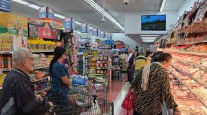 LA INFLACIÓN SUBE A 3.3% Y MARCA SU NIVEL MÁS ALTO EN CASI DOS AÑOS LA INFLACIÓN SUBE A 3.3% Y MARCA SU NIVEL MÁS ALTO EN CASI DOS AÑOS