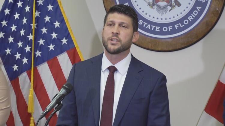 AG Uthmeier anuncia citaciones penales a OpenAI y ChatGPT por el mortal tiroteo del FSU