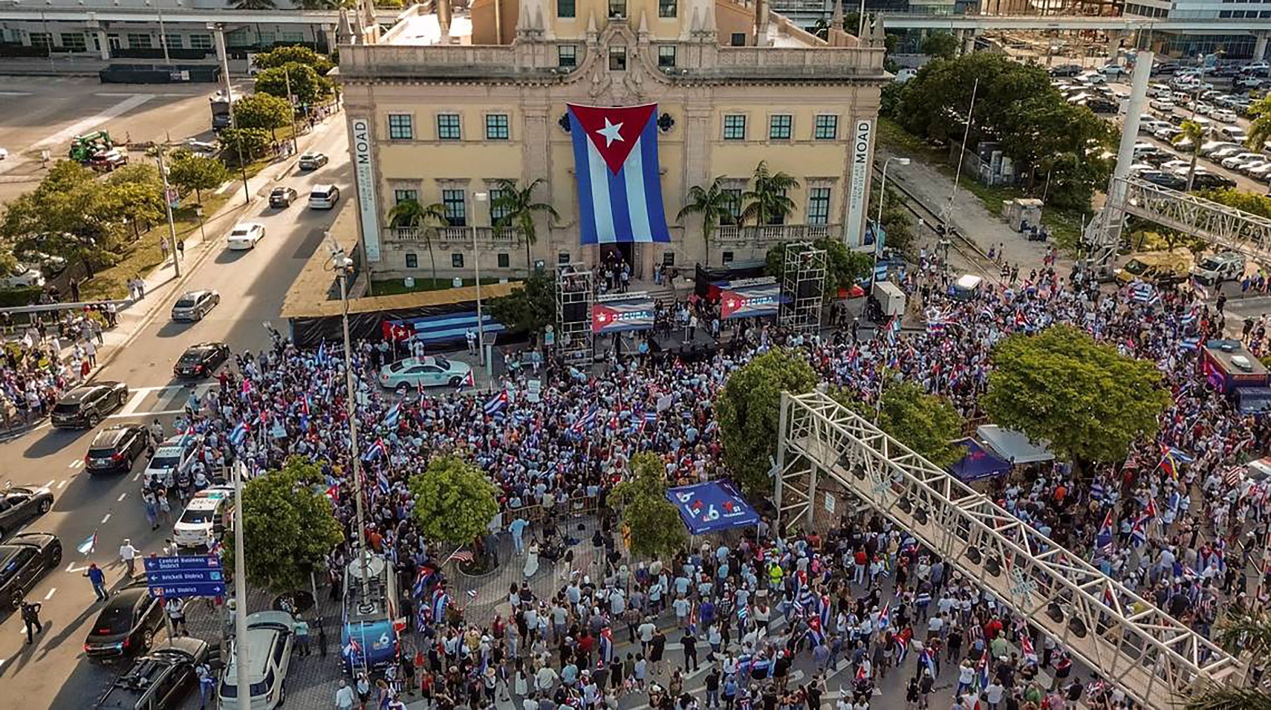 EL SIMBOLISMO DETRÁS DEL ANUNCIO: 20 DE MAYO EL SIMBOLISMO DETRÁS DEL ANUNCIO: 20 DE MAYO