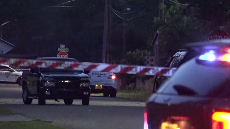 Hombre muerto después de que dos autos chocaran lateralmente en el lado norte de Jacksonville