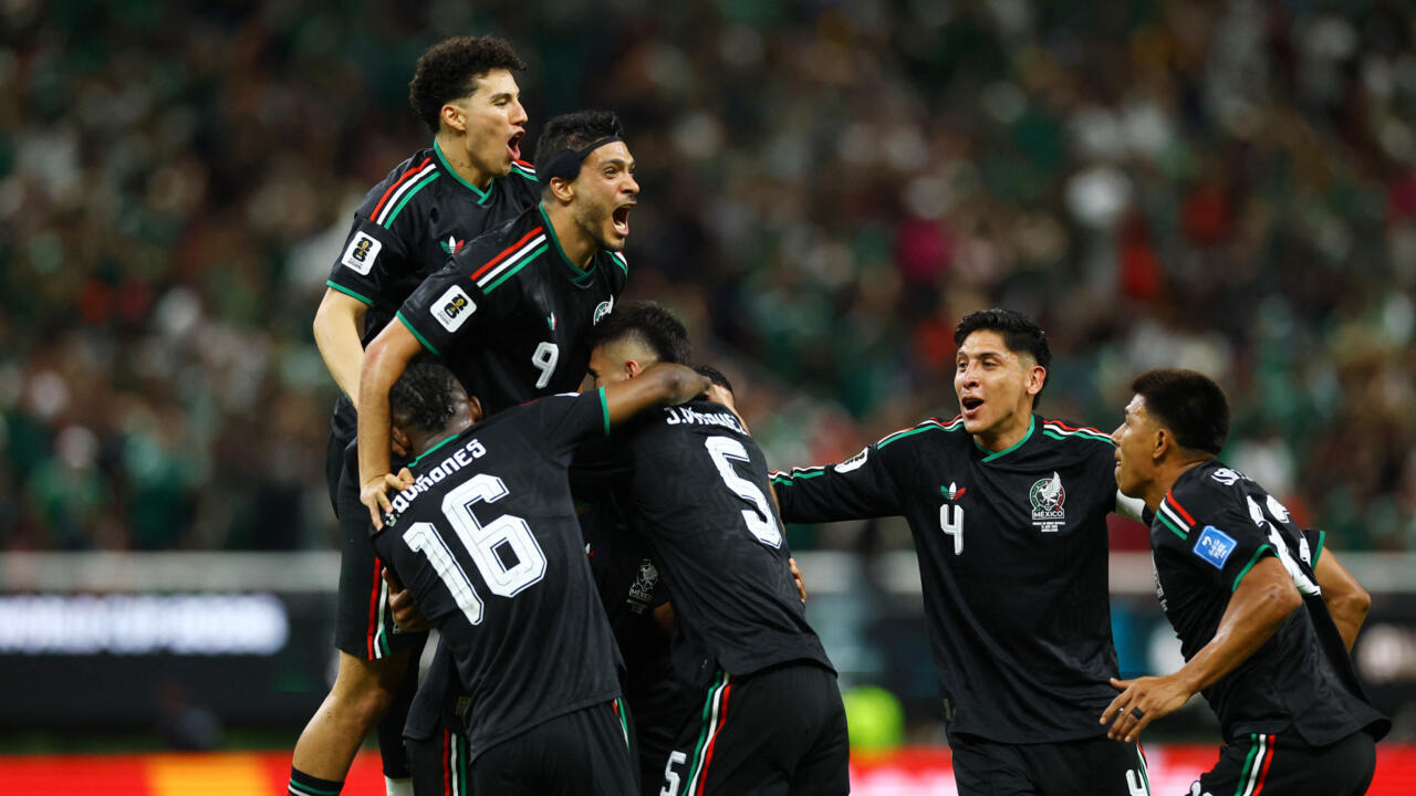 MÉXICO HACE HISTORIA Y ES EL PRIMER CLASIFICADO A LOS OCTAVOS DE FINAL
