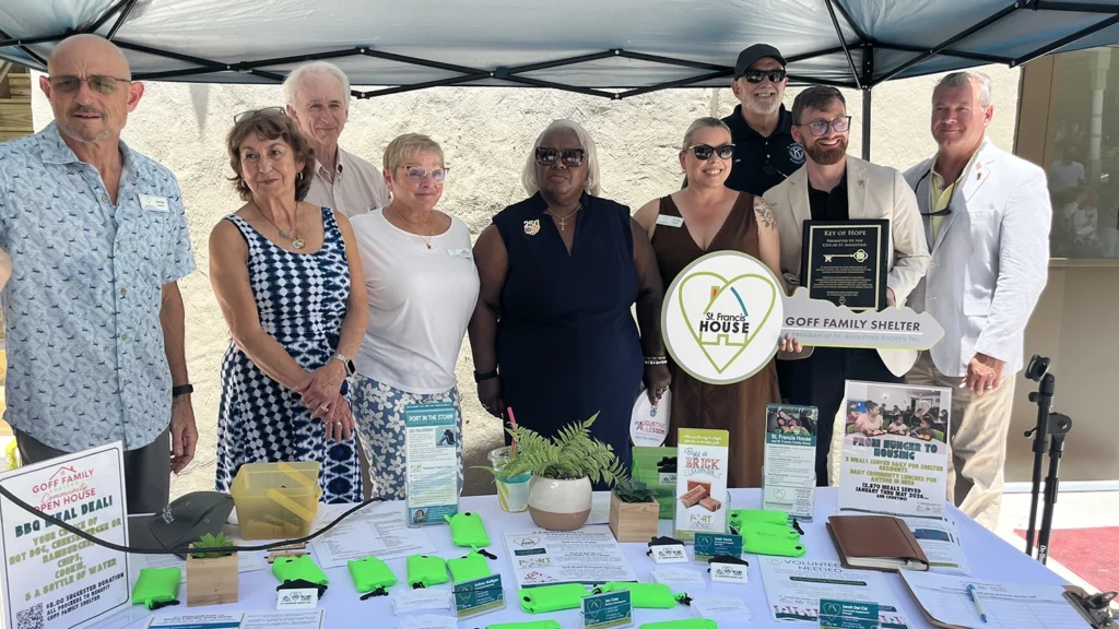 Se abre un refugio familiar para personas sin hogar en St. Augustine para ayudar a mantener unidos a sus seres queridos