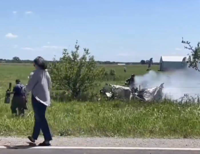 TRAGEDIA EN MISSOURI: AVIONETA DE PARACAIDISMO SE ESTRELLA DEJANDO 12 VÍCTIMAS MORTALES